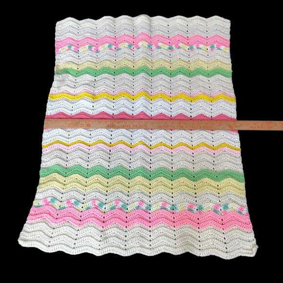 Handmade Crochet Baby Blanket Pastel Chevron Knit Pink Green White Yellow - Picture 1 of 16